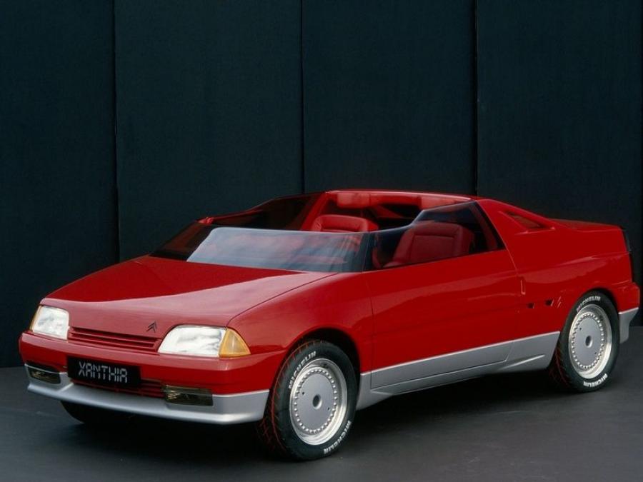  Citroen Xanthia Concept 1986 года  (фото 2 из 3)